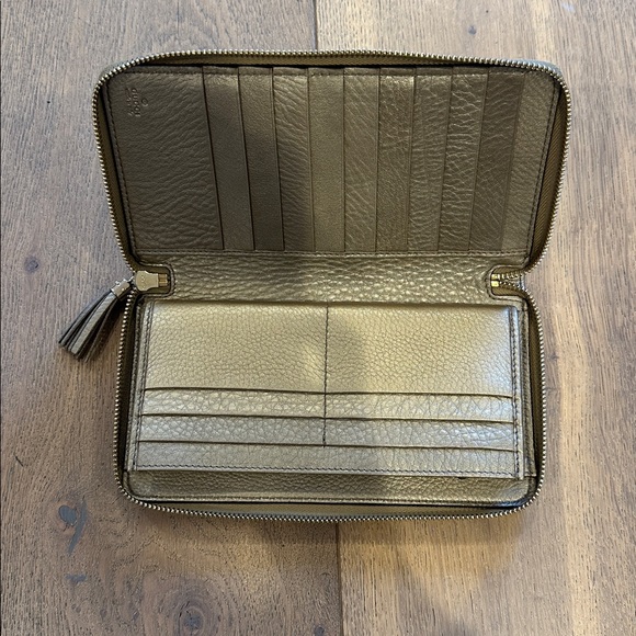 Gucci Wallet - Picture 2 of 4